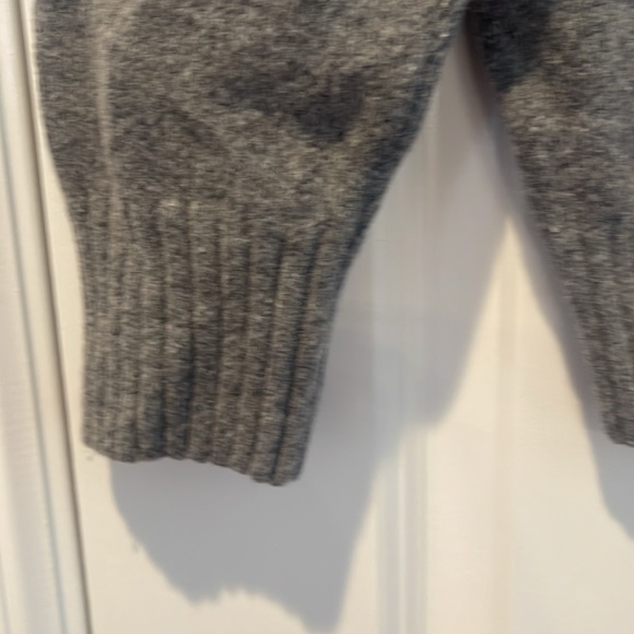 Zara men’s sport classic large size maid in Spain grey color sweater gently used - Picture 4 of 8